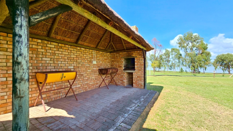 3 Bedroom Property for Sale in Oranjeville Free State